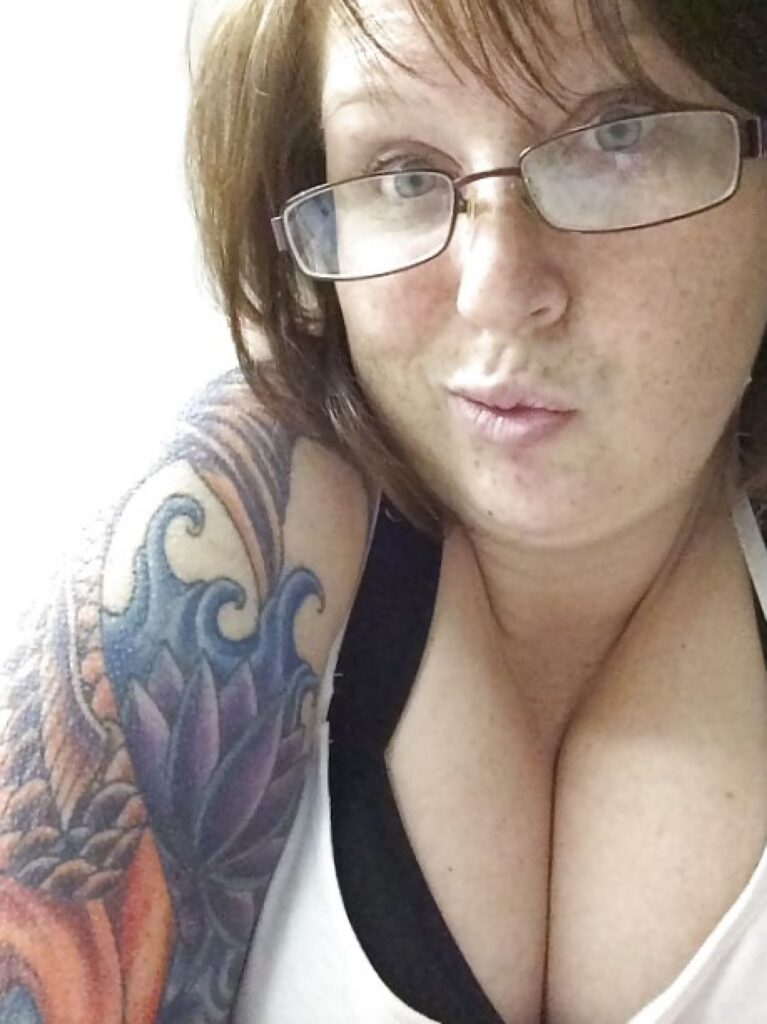 Sarah_48 (47 years old)