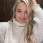 SweetKari (26 years old)