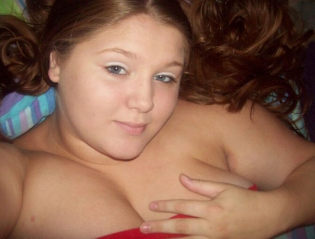 Abigail8411 (33 years old)