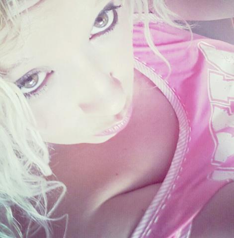 IneedU8852 (35 years old)