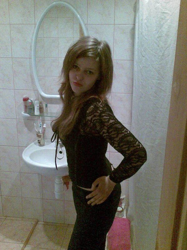 ScarletFlower (27 years old)