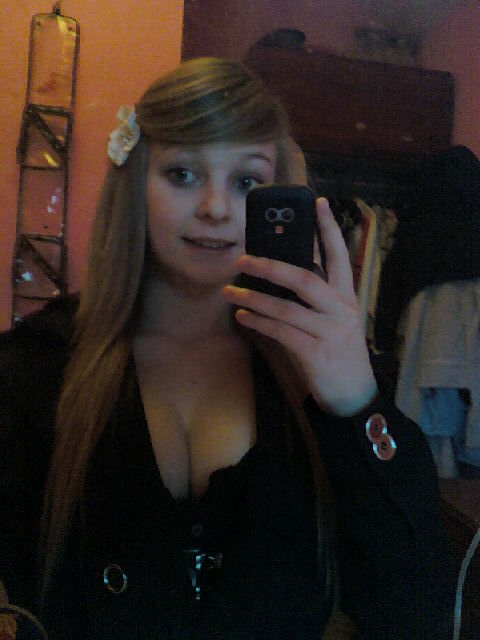 sweetjules (26 years old)