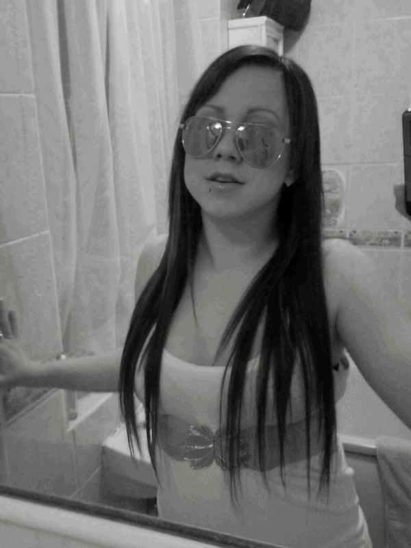 itsjustAnnie (32 years old)